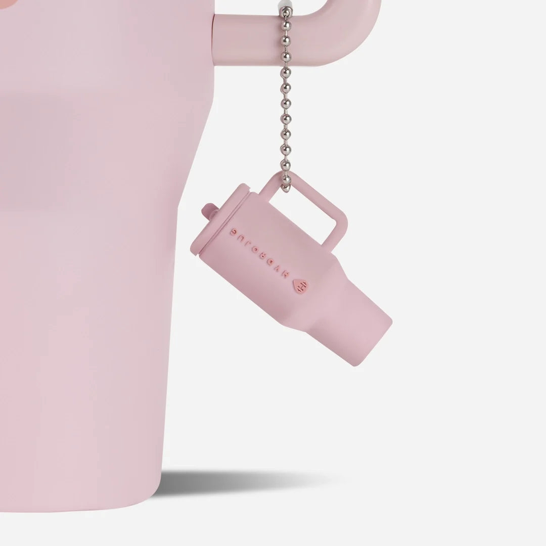 traveler-keychain-z4 Web-TravelerKeychainPhotos-PinkSand2.webp